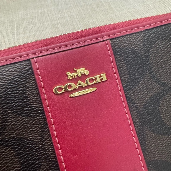 Coach Brown & Raspberry Womens Wallet - Picture 4 of 5